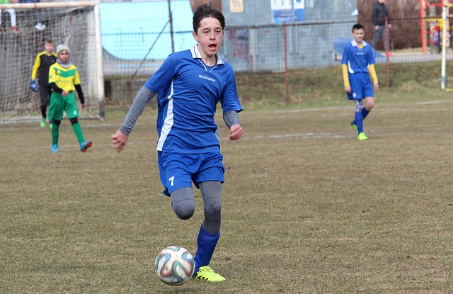 水面上激起 水面上激起